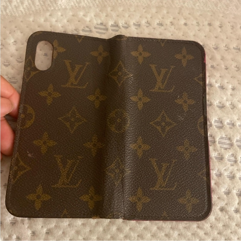 Authentic preloved Louis Vuitton iPhone case X/XS - Picture 2 of 6